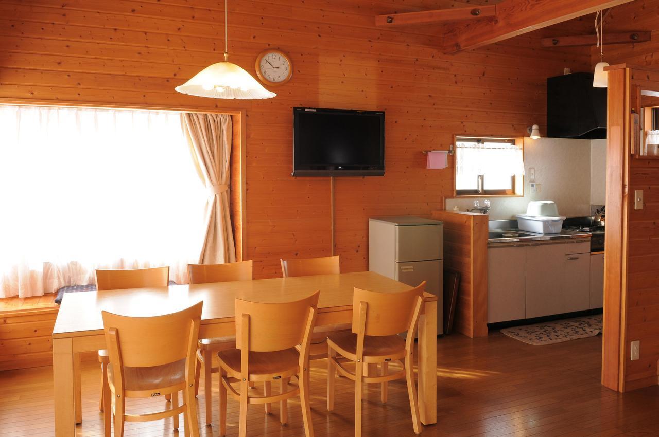 Izumigo Ambient Yatsugatake Cottage Hokuto (Yamanashi) Exterior foto